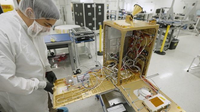 PG电子科技发展有限公司大模型上天、马斯克发射GPU?中国团队直接建「太空超算」(图5)